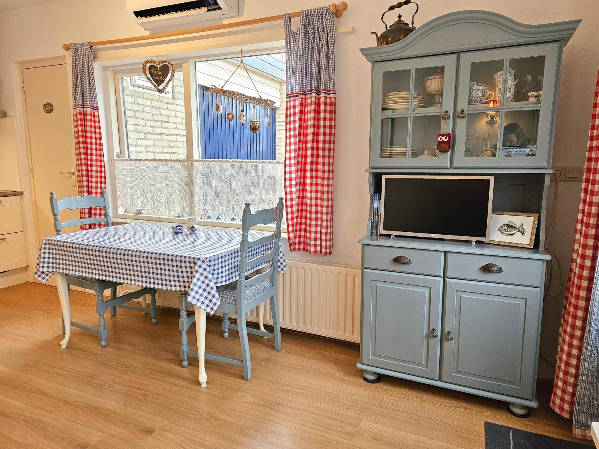 Vakantiewoning 'villa Asterlaan' Ok36 Holiday home Oostkapelle